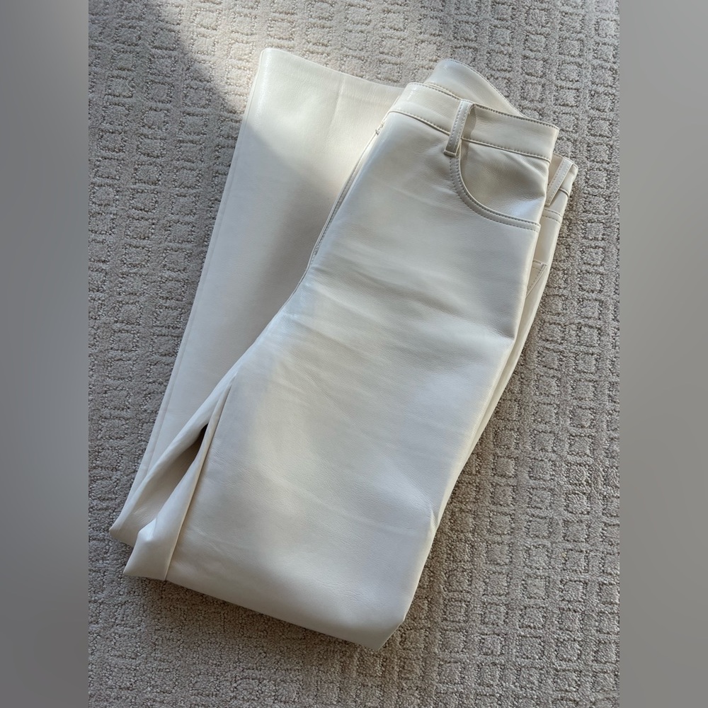 Aritzia the Melina pant